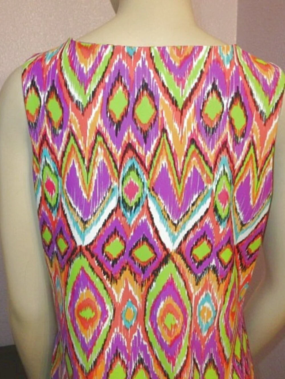 Jude Connally Beth Dressi Size M Jewel Neck Jude Cloth Sleeveless Mod iKat NEW